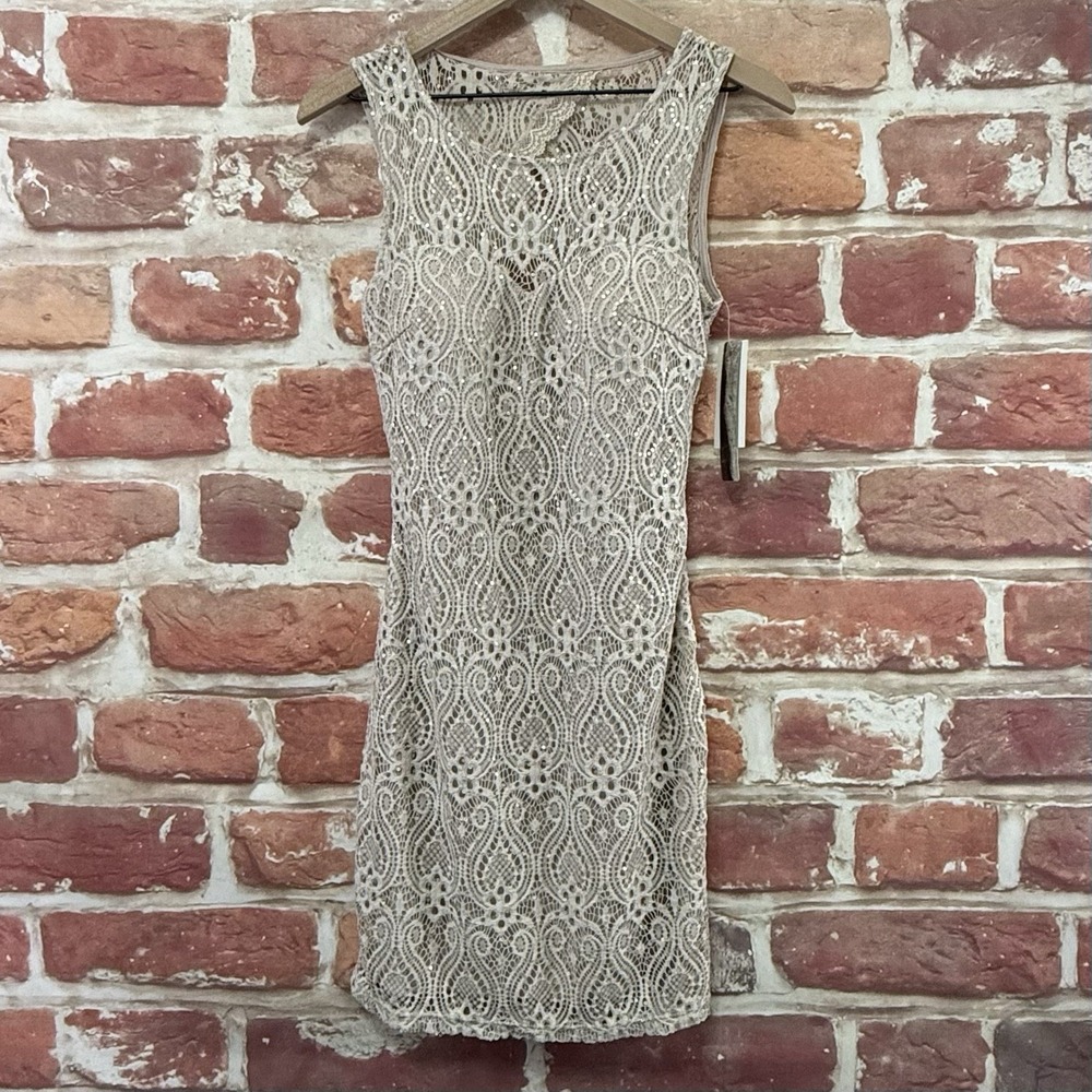 Sequin Hearts Dress Juniors 7 Beige Tan Abstract Lace Open Back Evening Event